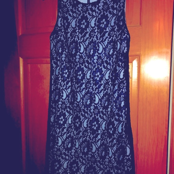 Charming Charlie - patterned lace dress -size S - Picture 2 of 4